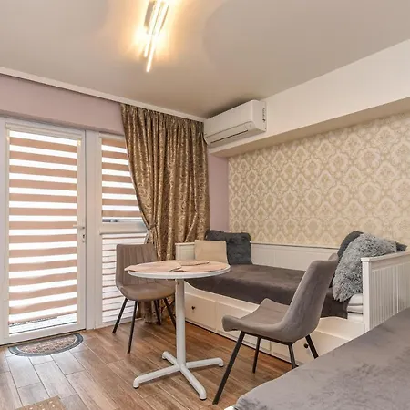 Medziotoju In Old 2 Апартаменты Паланга