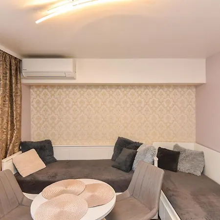 Medziotoju In Old 2 Апартаменты *